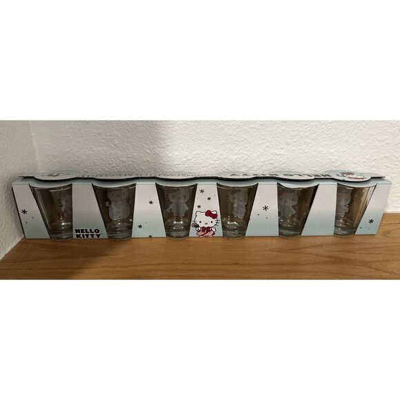 Hello Kitty by Sanrio Collectible Glassware, Set of 6 Shotglasses, 1.5 Oz each - Picture 3 of 4